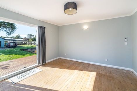 Photo of property in 15 Woodward Street East, Featherston, 5710