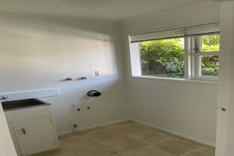 Photo of property in 6 Churton Drive, Churton Park, Wellington, 6037