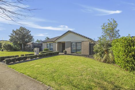 Photo of property in 14 Toscana Drive, Karaka, Papakura, 2113
