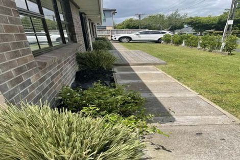 Photo of property in 2/45 Willis Road, Papakura, 2110