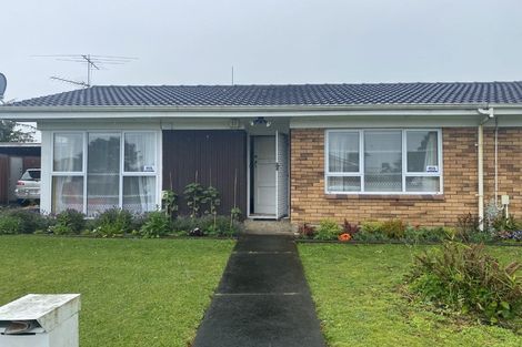 Photo of property in 1/4 Norman Spencer Drive, Papatoetoe, Auckland, 2104