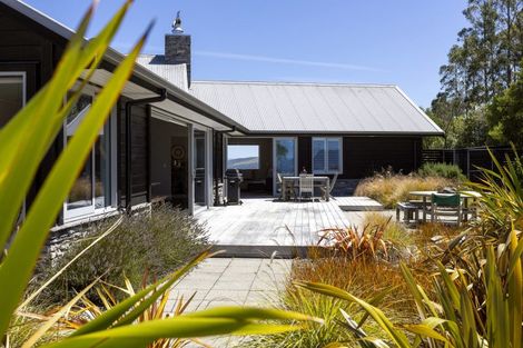 Photo of property in 146 Highland Drive, Acacia Bay, Taupo, 3385