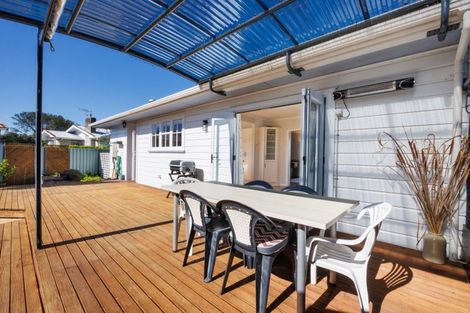 Photo of property in 29 Buick Crescent, Awapuni, Palmerston North, 4412
