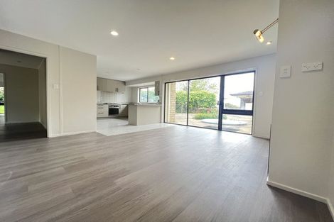 Photo of property in 7 Broomfields Road, Whitford, Howick, 2571