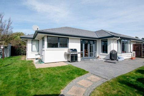 Photo of property in 10 Puhara Avenue, Parklands, Christchurch, 8083
