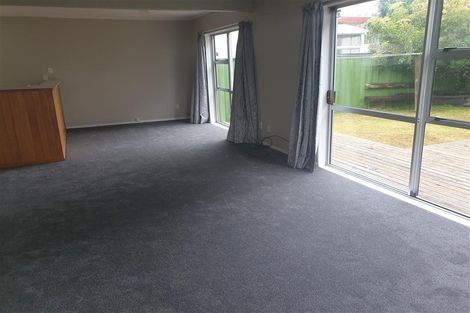 Photo of property in 10 Colenso Place, Otaki Beach, Otaki, 5512