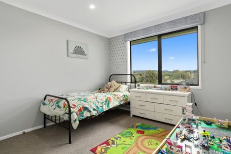 Photo of property in 19 Wairere Rise, Omokoroa, 3114