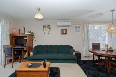 Photo of property in 5 Filmer Place, Melville, Hamilton, 3206