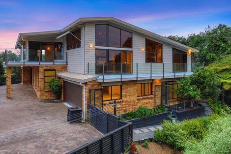 Photo of property in 453 East Coast Road, Murrays Bay, Auckland, 0630