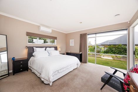 Photo of property in 5 Manhattan Court, Kelvin Grove, Palmerston North, 4414