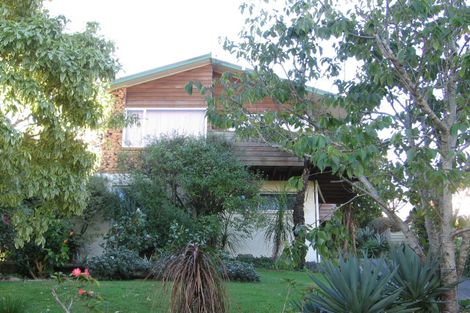 Photo of property in 2/27 Hythe Terrace, Mairangi Bay, Auckland, 0630