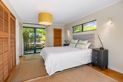 Photo of property in 33 Tawa Street, Oneroa, Waiheke Island, 1081