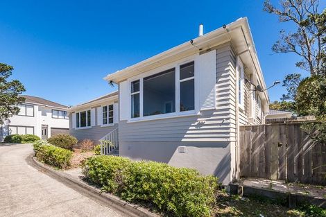 Photo of property in 36 Horokiwi Road West, Newlands, Wellington, 6037