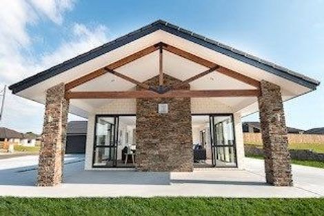 Photo of property in 2 Glennron Lane, Waiuku, 2123