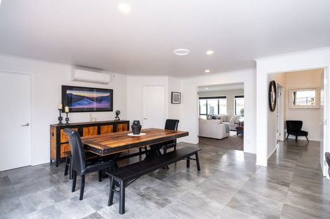 Photo of property in 20 Russell Robertson Drive, Havelock North, 4130