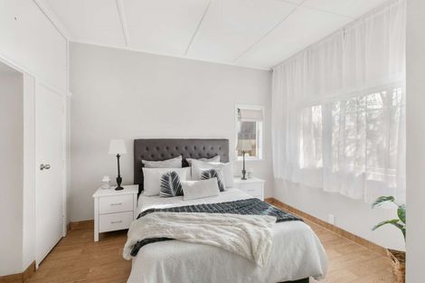 Photo of property in 96 Harris Street, Pukekohe, 2120