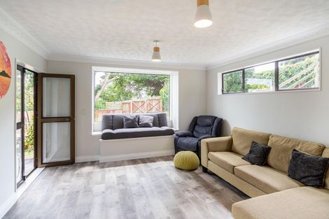 Photo of property in 12 Alexander Road, Raumati Beach, Paraparaumu, 5032