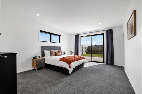 Photo of property in 11 Midsummer Avenue, Stratford, 4332