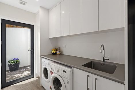 Photo of property in 39a Regent Street, Devonport, Auckland, 0624