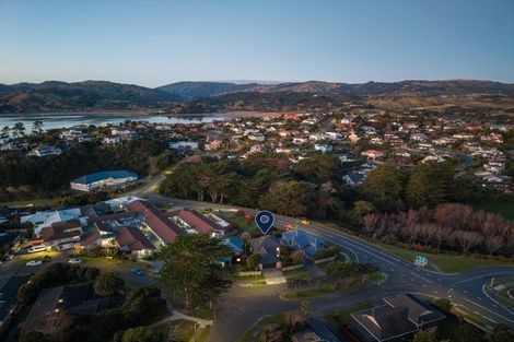 Photo of property in 2b Observatory Close, Whitby, Porirua, 5024
