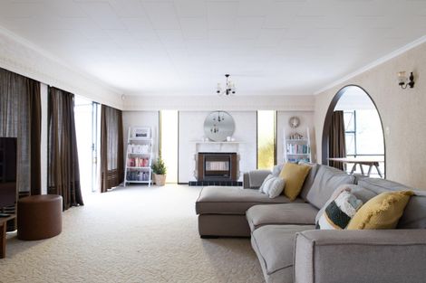 Photo of property in 50 Suzanne Grove, Kelvin Grove, Palmerston North, 4414