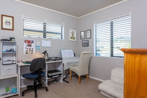 Photo of property in 2 Morcom Drive, Cooks Beach, Whitianga, 3591