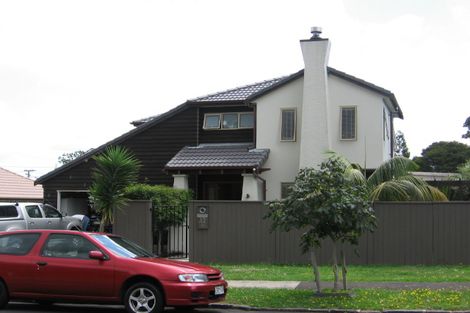 Photo of property in 17b Queensway, Three Kings, Auckland, 1024