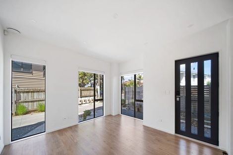 Photo of property in 64 Landscape Road, Papatoetoe, Auckland, 2025