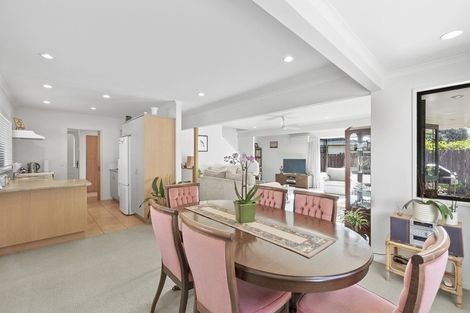 Photo of property in 2/94a Coronation Road, Hillcrest, Auckland, 0627