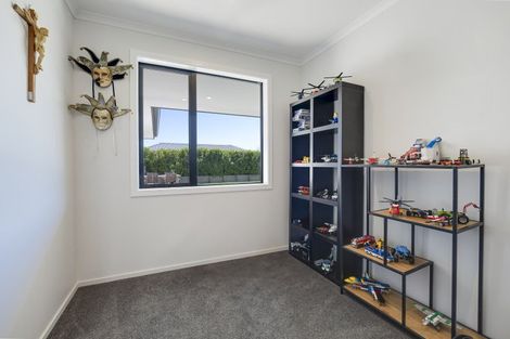 Photo of property in 2 Huntaway Close, Stoke, Nelson, 7011