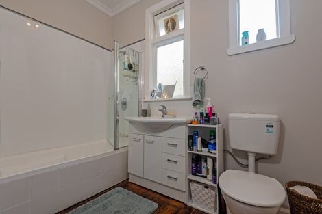 Photo of property in 10 Hardie Street, Hokowhitu, Palmerston North, 4410