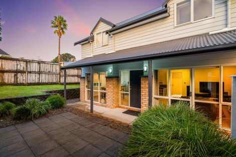 Photo of property in 305 Royal Road, Massey, Auckland, 0614
