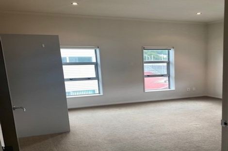 Photo of property in 1/123 The Parade, Island Bay, Wellington, 6023