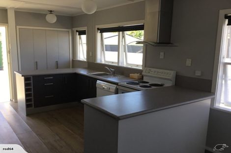 Photo of property in 30 Rochester Street, Tamatea, Napier, 4112