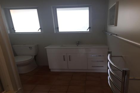 Photo of property in 4/6 Opoia Drive, Hamilton East, Hamilton, 3216