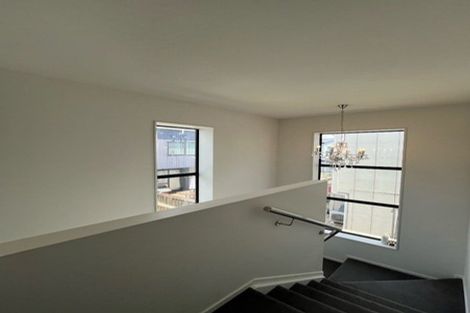 Photo of property in 4 Tumu Road, Papakura, 2110