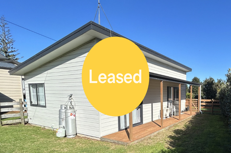 Photo of property in 14 Hull Road, Waiuku, 2123