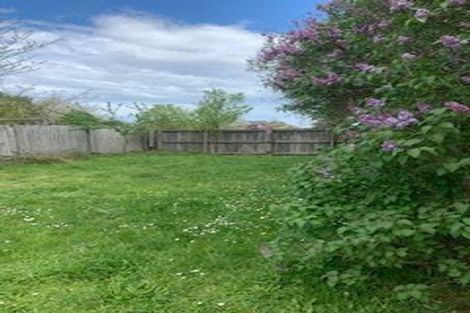 Photo of property in 2/23 Pitcairn Crescent, Bryndwr, Christchurch, 8053