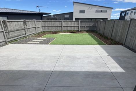 Photo of property in 30 Rauriki Lane, Rosehill, Papakura, 2113