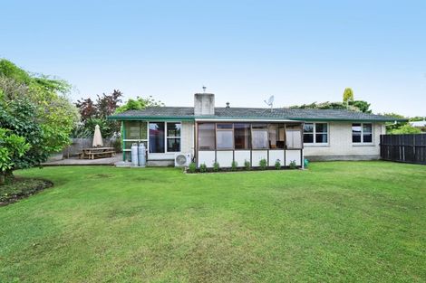 Photo of property in 10 Carl Avenue, Havelock North, 4130