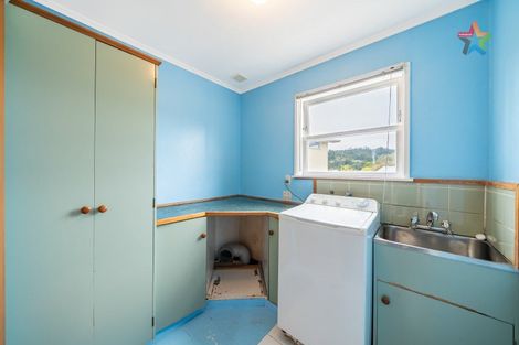 Photo of property in 60 Kairimu Street, Stokes Valley, Lower Hutt, 5019