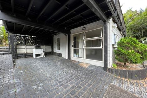 Photo of property in 14 Mahoe Road, Titirangi, Auckland, 0604