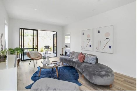 Photo of property in 19 Pukanui Avenue, Totara Park, Auckland, 2019