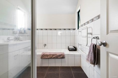 Photo of property in 31a Opaheke Road, Papakura, 2110