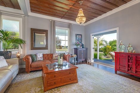 Photo of property in 1807 Kimbolton Road, Kiwitea, Feilding, 4777