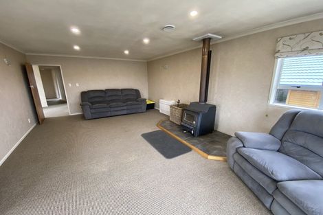 Photo of property in 10 Kilgour Street, Waihola, Milton, 9073