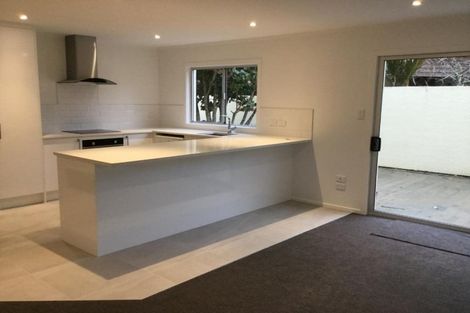 Photo of property in 1/43 Masterton Road, Rothesay Bay, Auckland, 0630