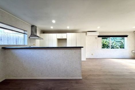 Photo of property in 22 Millstream Drive, Henderson, Auckland, 0610