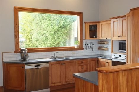 Photo of property in 215 Otipua Road, Highfield, Timaru, 7910