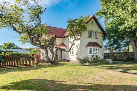 Photo of property in 15 Selwyn Crescent, College Estate, Whanganui, 4500